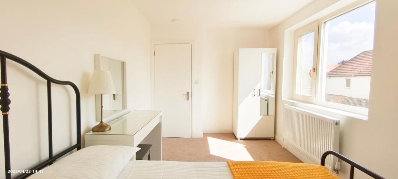 Phlox Garden Apartment Sutton  Luaran gambar